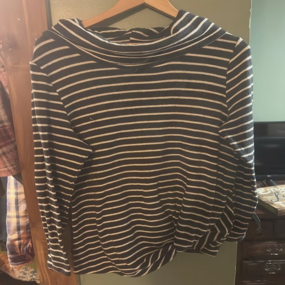 Women's Size 0X Maurice's Cowl Neck Sweater